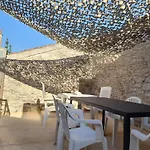 Maison De Village Avec Patio Et Terrasse Feriehus