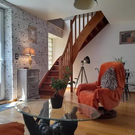 Maison De Village Avec Cour Interieure Et Terrasse Vakantiehuis Septfonds