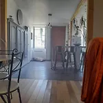 Maison De Village Avec Patio Et Terrasse