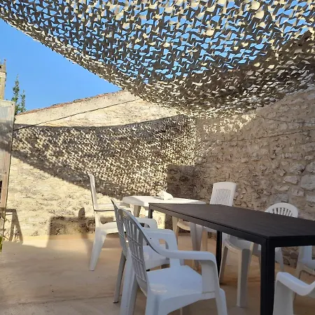 Maison De Village Avec Cour Interieure Et Terrasse בית נופש